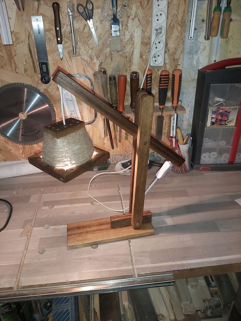 Lampe par Pascaljol sur L'Air du Bois