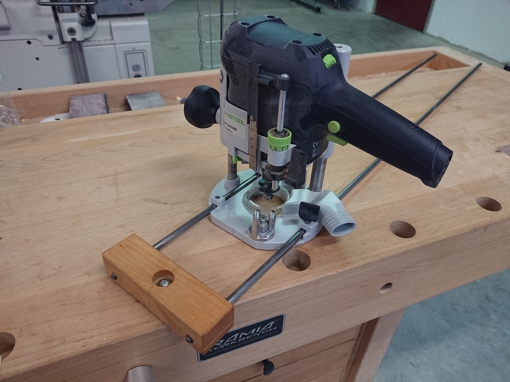 Compas pour défonceuse Festool OF1010 par David Marmilloud sur L