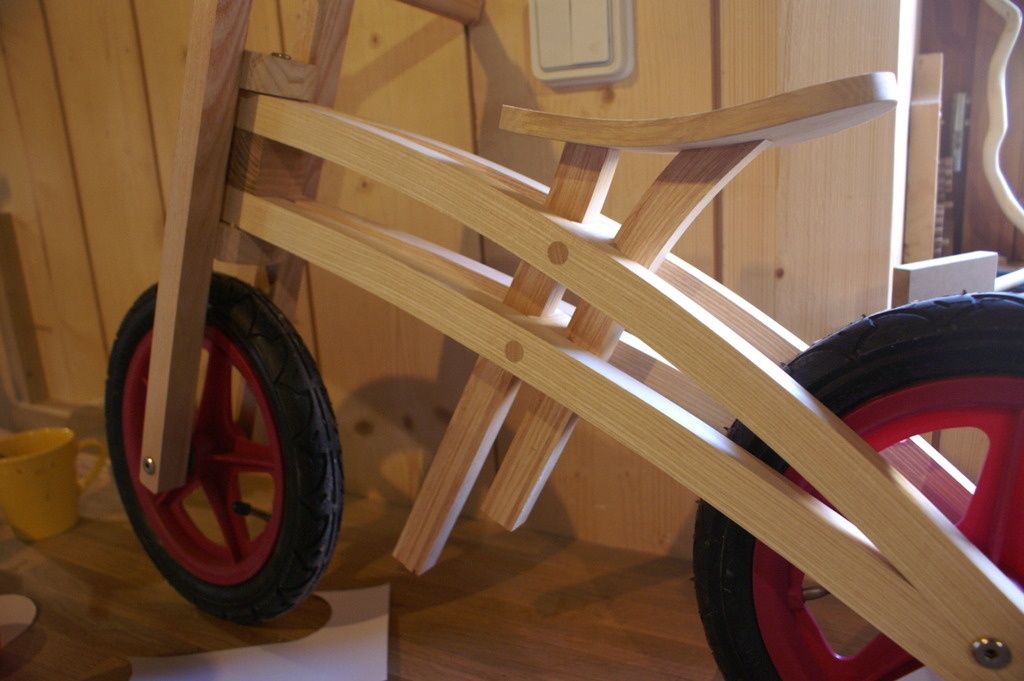 Fabriquer une Draisienne en bois (make a wooden bike) 