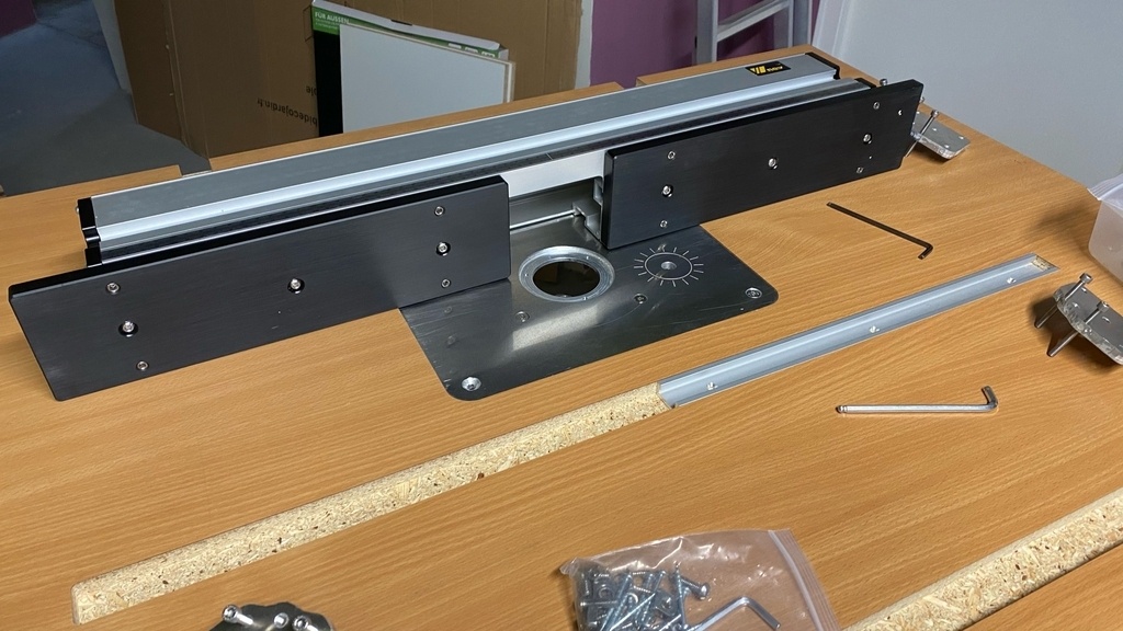 Modification de ma table de défonceuse pour installer ma TRA001 