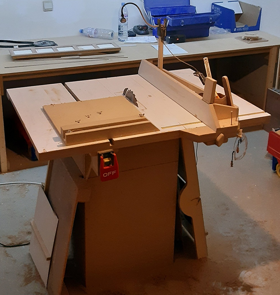 Scie sous table fait maison par Nairod sur L'Air du Bois