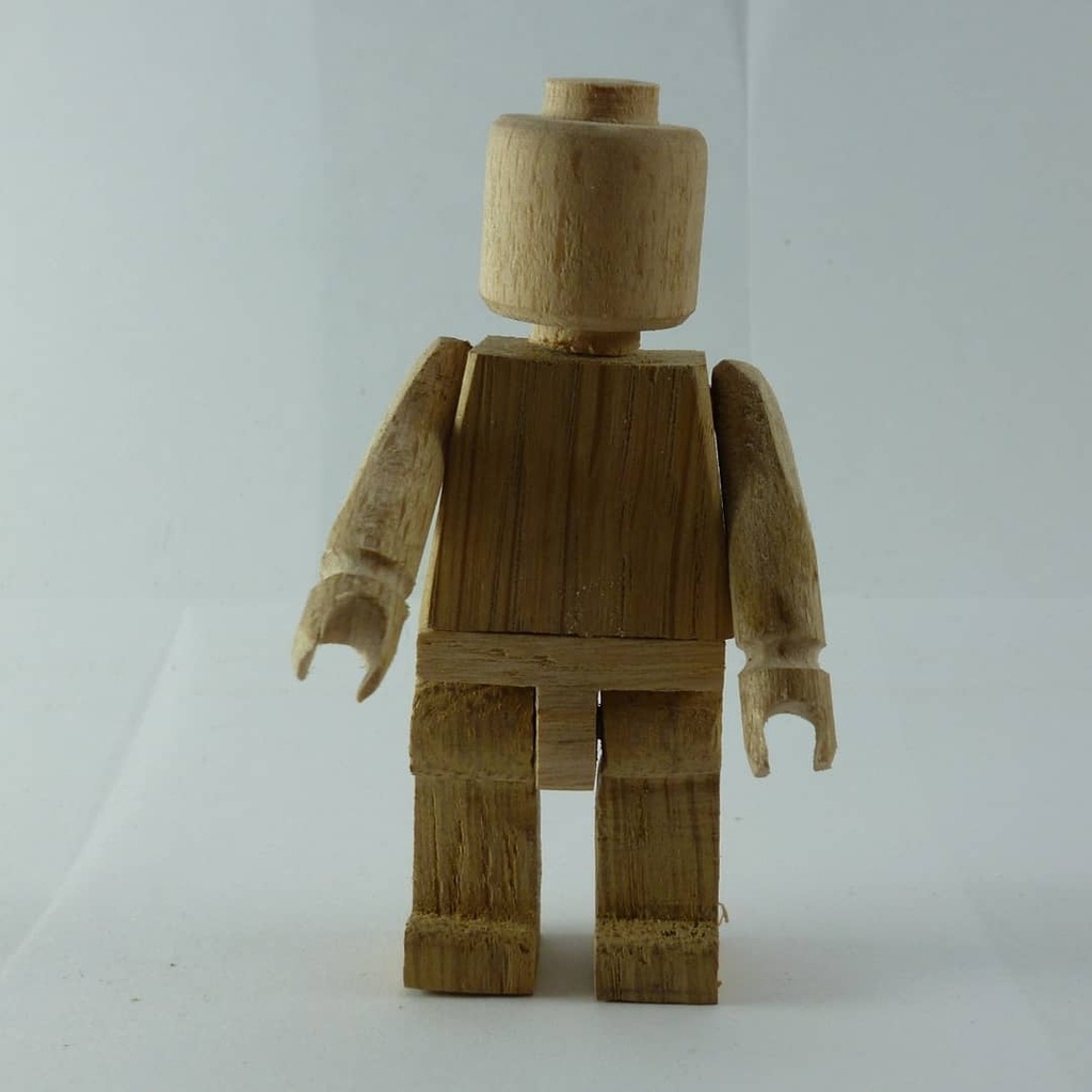 Petit personnage lego par Antho59240 sur L'Air du Bois