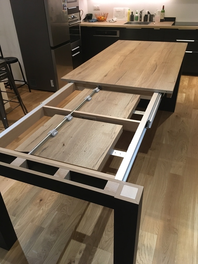 Ilot central - table extensible pour cuisine ouverte par Boris Beaulant sur  L'Air du Bois