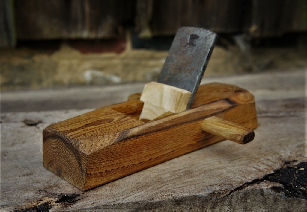 Rabots à replanir en bois