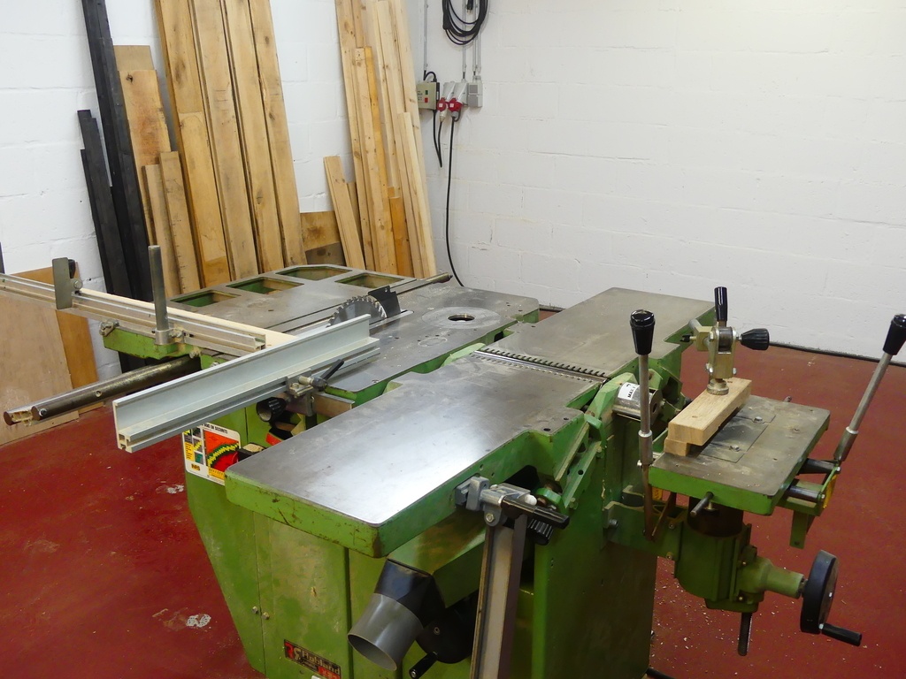 Machine pour le bricolage du bois et de la menuiserie, perceuse charpentier  à brosse Regrueso