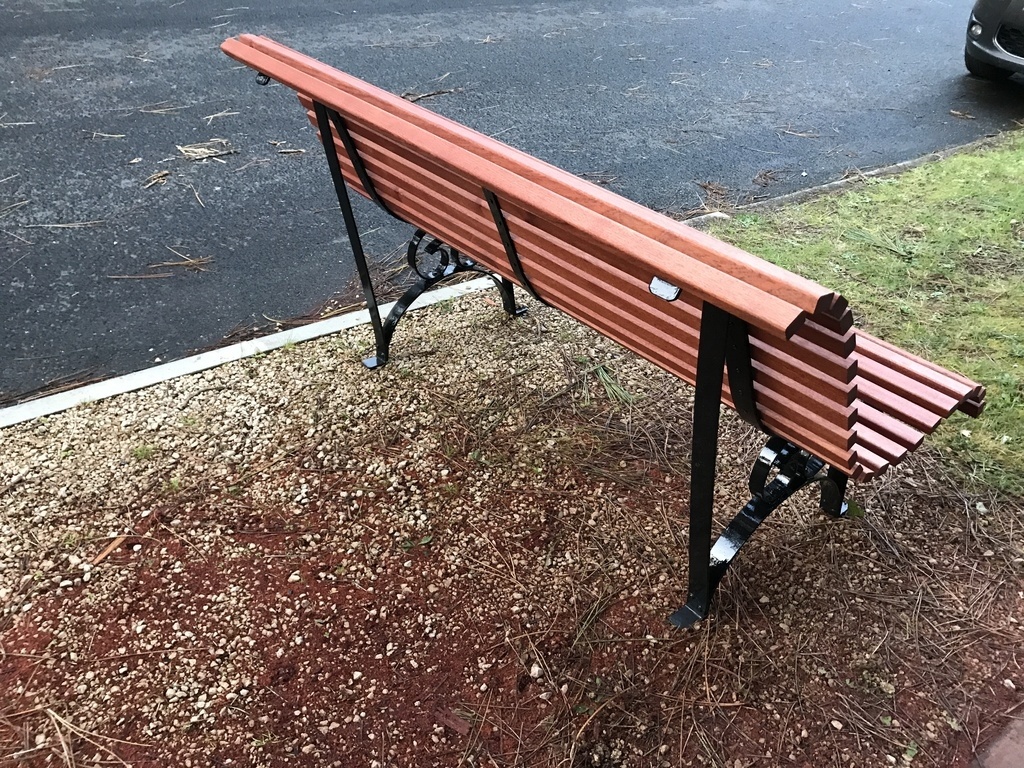 Banc à lattes - banc extérieur en fonte et bois