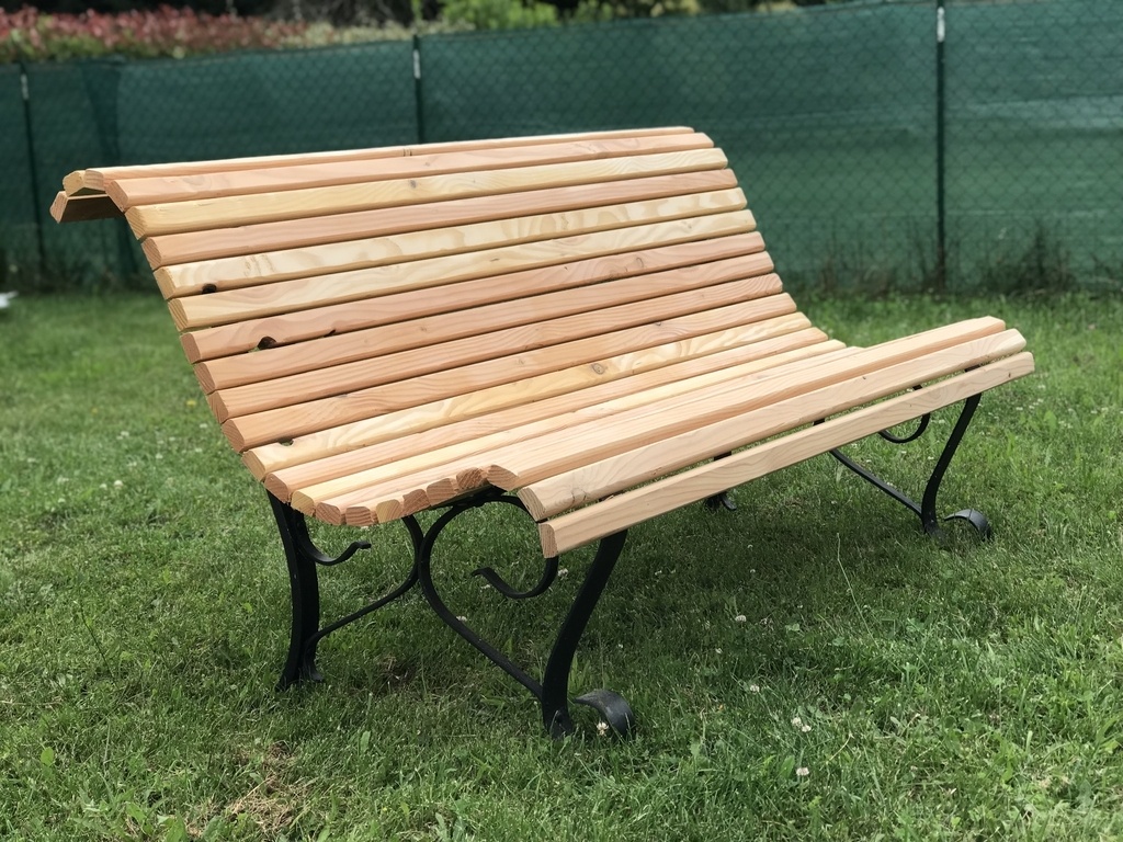 Banc extérieur par Xavier86 sur L'Air du Bois