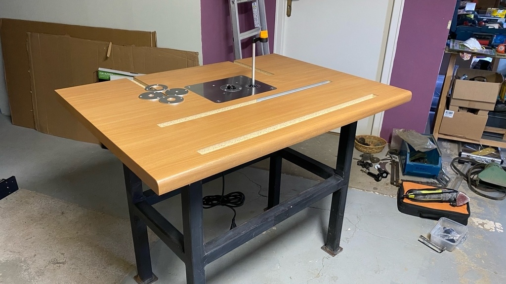 Pas à pas] Fabrication d'une défonceuse sous table par Olivier