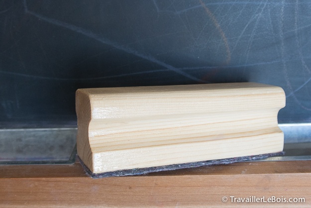 Une brosse pour tableau noir par TravaillerLeBois sur L'Air du Bois