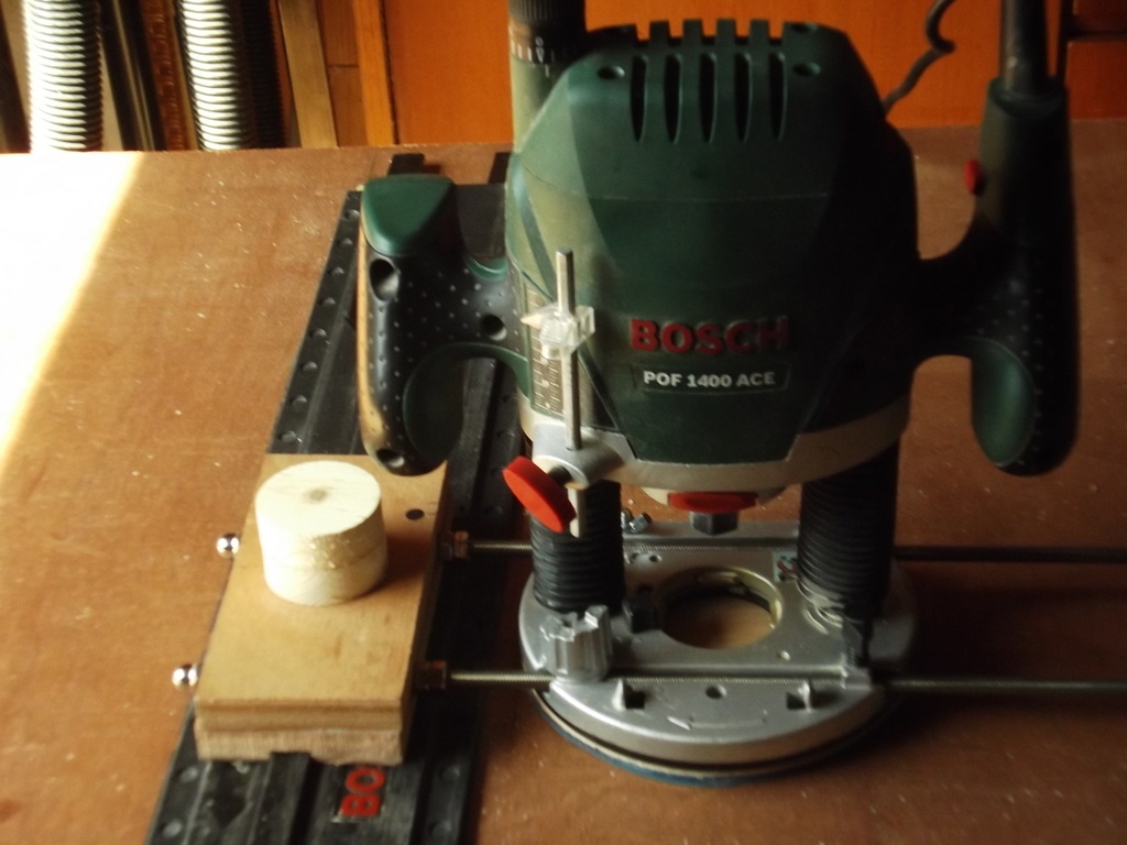 Bosch POF 1400 ACE défonceuse + accessoires