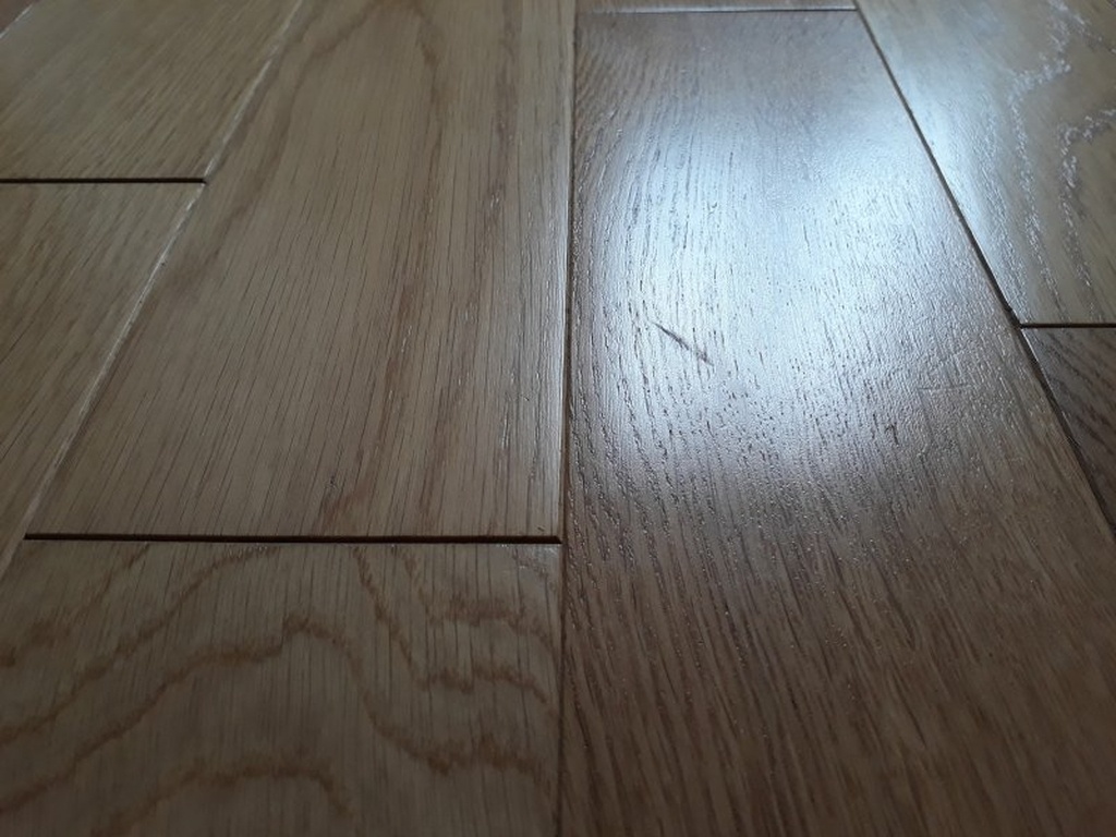 Quelles solutions pour réparer un parquet abîmé ?