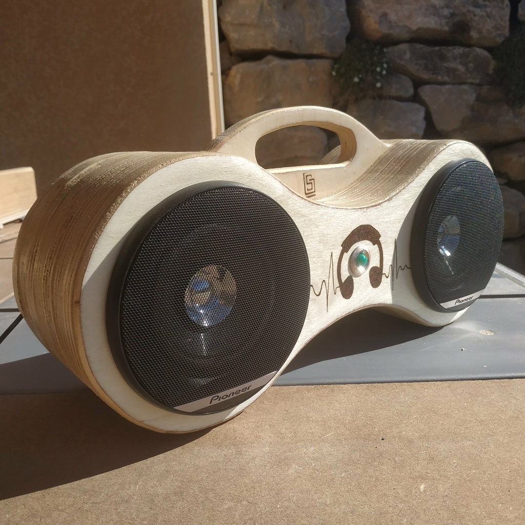 Enceinte bluetooth pour ma fille par sebgetdown sur L'Air du Bois