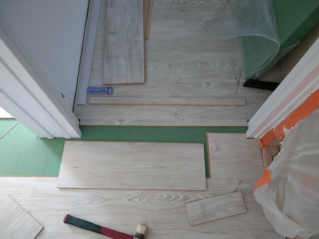 Question] Parquet flottant et passage de porte par dependancesbois