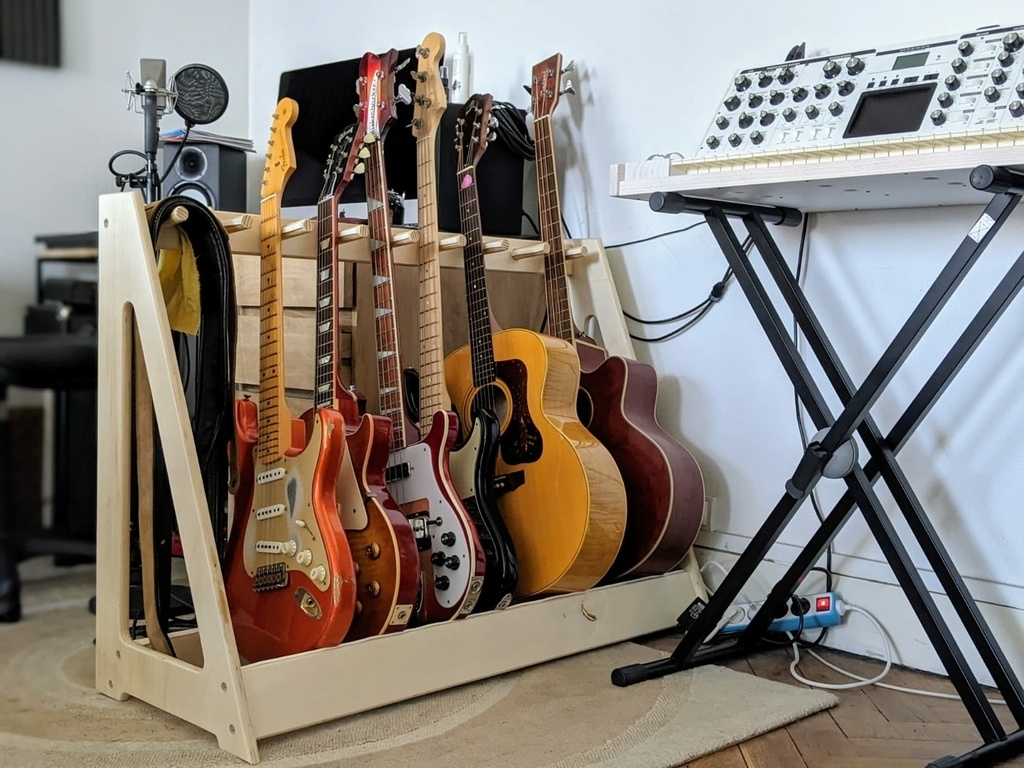 Stand guitares par Archer sur L'Air du Bois