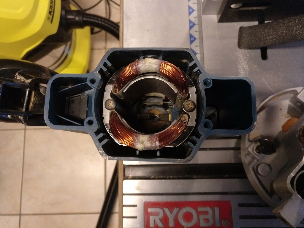 RYOBI - DEFONCEUSE A BOIS - ERT . 2100 V