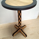 Un guéridon à base de chutes