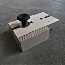 Le Gabarit de perçage  pour tourillons du pauvre