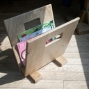 Porte journeaux en chêne.