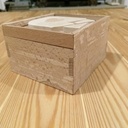 Première réalisation aux outils à main "unplugged" : une boîte