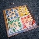Jeu de petits chevaux bois massif