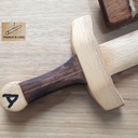 Epée en bois pour petit chevalier!!!