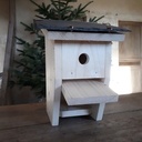 Nichoir avec toit en ardoise