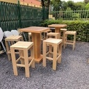 Amenagement d'une terasse, salon de jardin et table haute en robinier