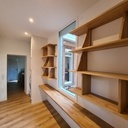 Bibliothèque et plan de travail