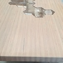 Table de salle à manger en Baubuche multilignes avec inclusion carrelage