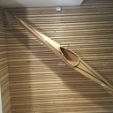 Kayak en lamellé-collé