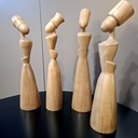 4 statuettes