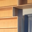 Bibliothèque murale en caissons