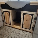 Meuble evier salle de bain.