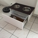 Meuble à gamelles pour chien