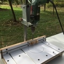 Guide pour perceuse à colonne