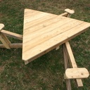 Table de jardin bigresque