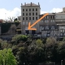 Une grande terrasse bois sur pilotis