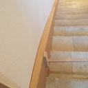 46m de plinthes dans un escalier en pierre