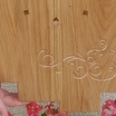 Horloge avec incrustations et gravures