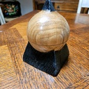 Sphère incluse dans une pyramide (uniquement au tour aucune scie)