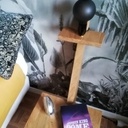 Table de chevet triangulaire