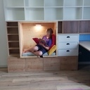 L'art d'accomoder les restes ;-) un bureau-bibliothèque-coin lecture avec les chutes de l'atelier!