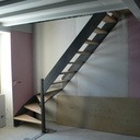 Petit escalier bois-métal
