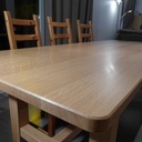 Table de salle-à-manger