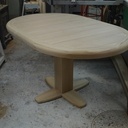 Table en orme à pied central