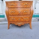 Commode Louis XV du XX siècle .