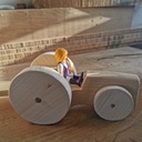 Tracteur et remorque de cubes