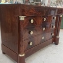 Commode empire