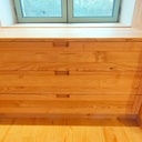 Dressing en châtaignier et parquet