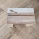 Marche pied en frêne